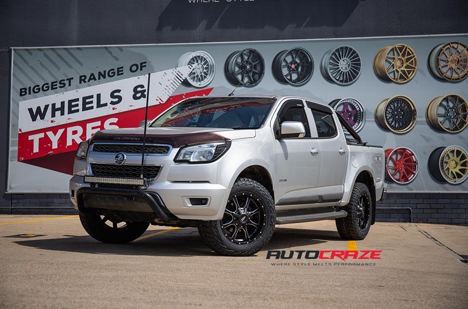 HOLDEN COLORADO MO970 SATIN BLACK MILLED ACCENTS